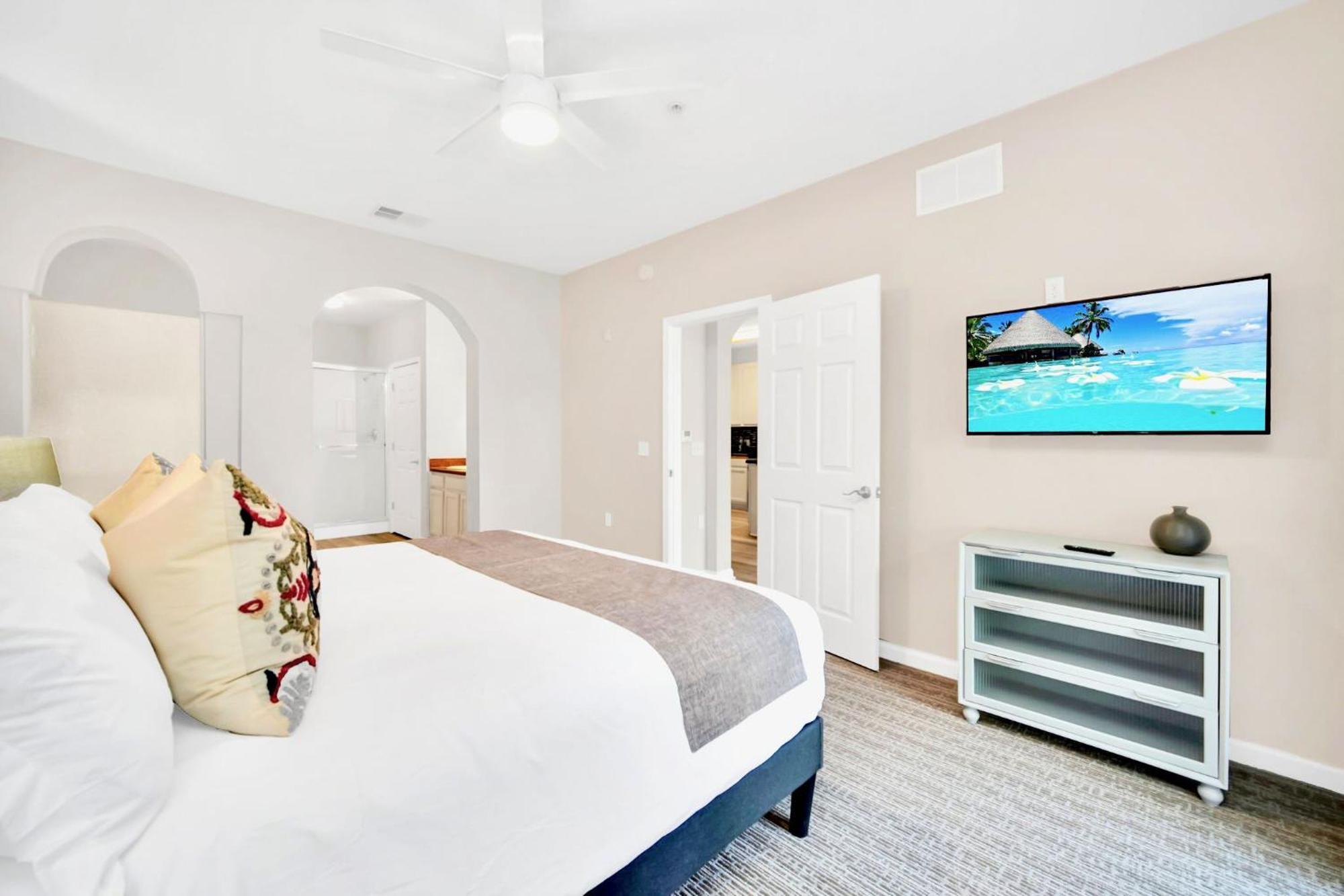 Modern 3Br Condo Near Disney- Pool And Hot Tub Orlando Bagian luar foto